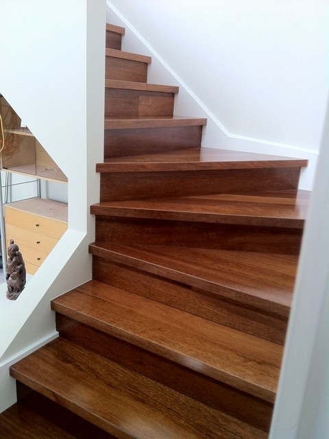 Wood stair.32